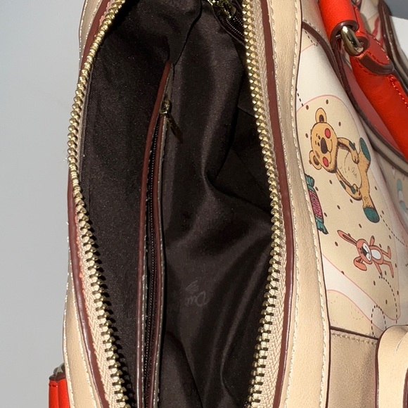 Handbag - Picture 6 of 8